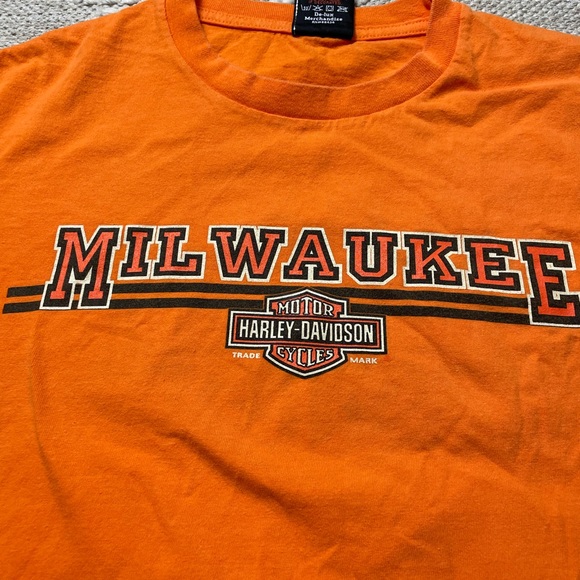 Vintage 90’s Harley Davidson Milwaukee Orange Tee - Picture 3 of 9